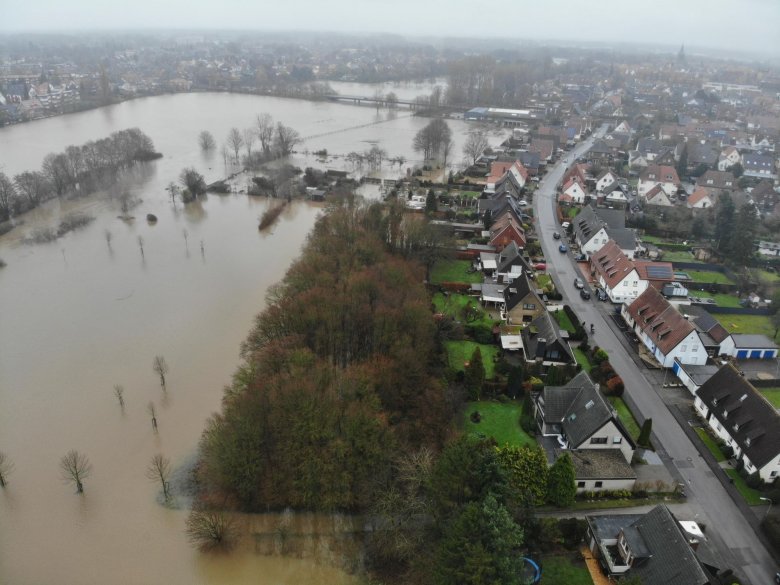 Luftbild Hochwasser Fischerstraße Luftbild vom Hochwasser 2023 in der Nähe der Fischerstraße in Warendorf
