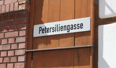 Schild Petersiliengasse Strassenschild Petersiliengasse